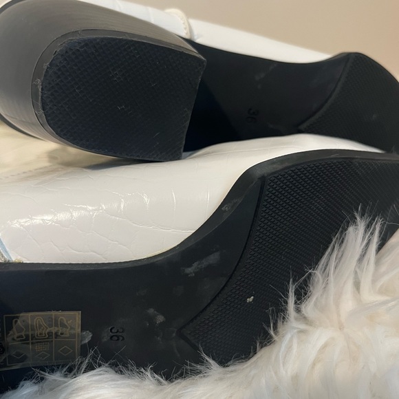 Chinese Laundry ankle boots - Picture 3 of 3